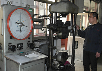 液壓式萬能測壓機(jī)